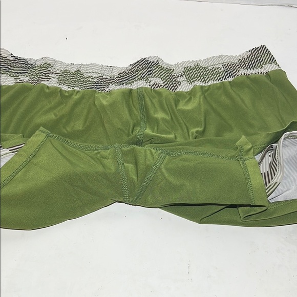 Avia Green Athletic Shorts Lightweight Performance - Picture 12 of 12